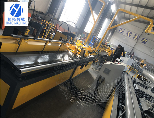 Railway CNC Automatic Chain Link Fence Machine Kawat Ganda Anti Korosi
